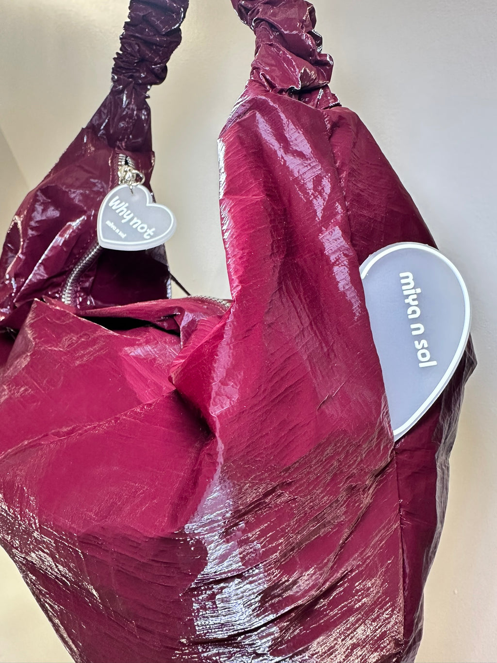 Wine Lustre Bag