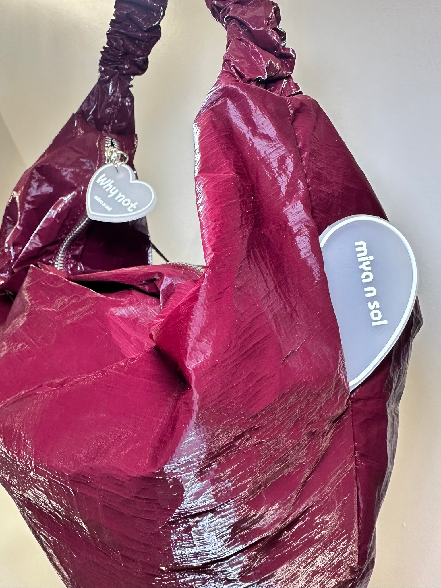 Wine Lustre Bag