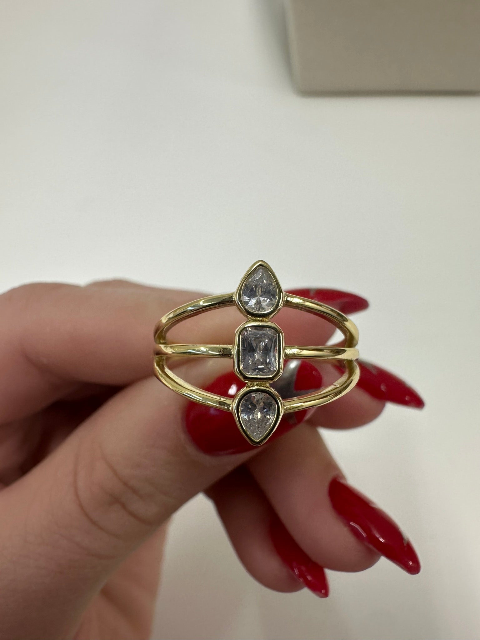 Aura Vermel Ring